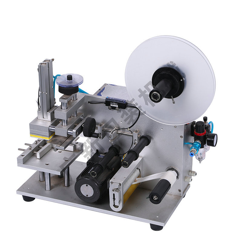 Flat Bottle Flat Sticker Labeling Machine Semi-Automatic Flat Sticker Labeling Machine Application Scenario