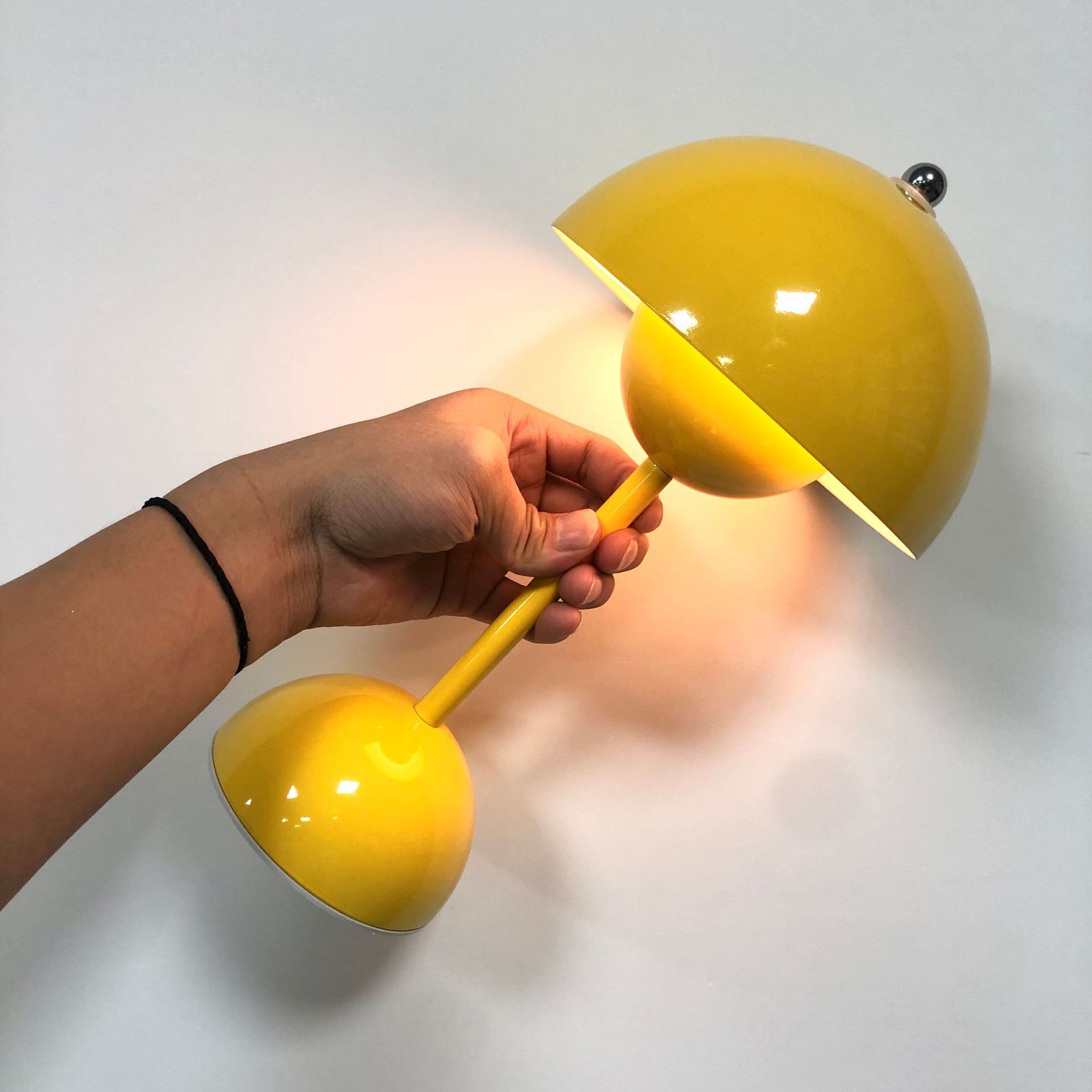 创意台灯实物图