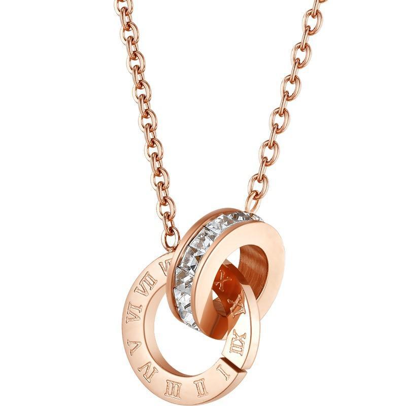 A best-selling titanium steel Roman double ring necklace on Douyin that doesn't fade, with 18K rose gold chain plating