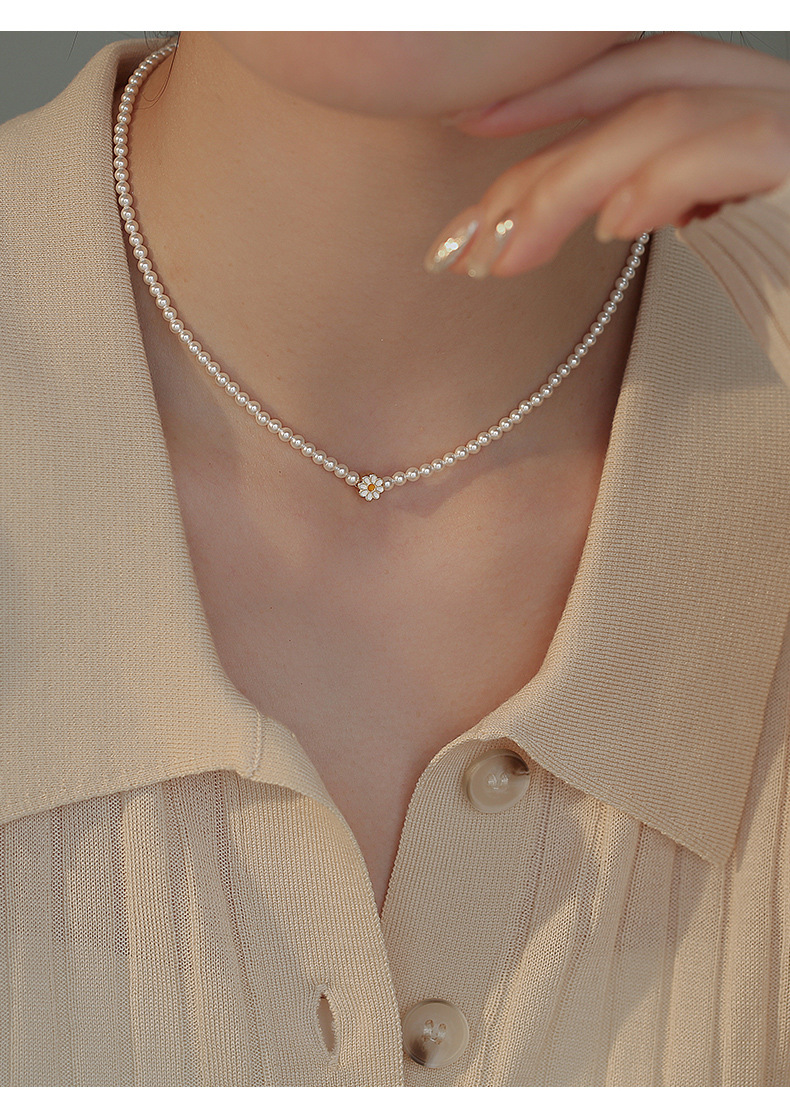 Millet pearl Daisy pearl necklace accessory for women, timeless, versatile for autumn and winter, high-end style, simple collarbone necklace accessory pic 19