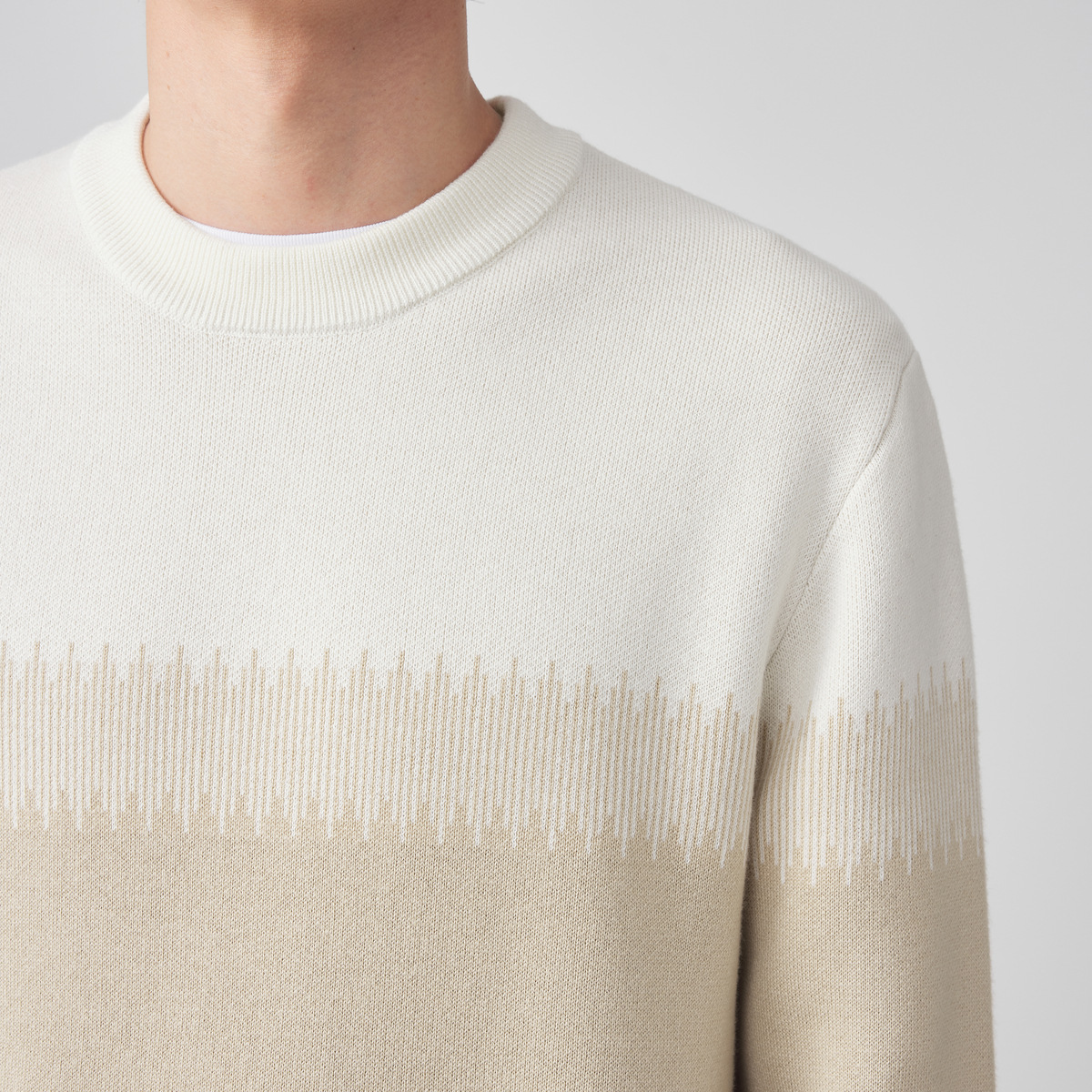 Momeck Fashion color-blocking round-neck sweater for men 2024 Winter Edition, Sesame dot jacquard men's knitted sweater for October 2020 Specification image