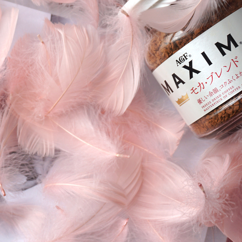 马卡龙彩色小羽毛小飘鹅毛婚礼节日活动舞台装饰礼盒填充材料批发详情16