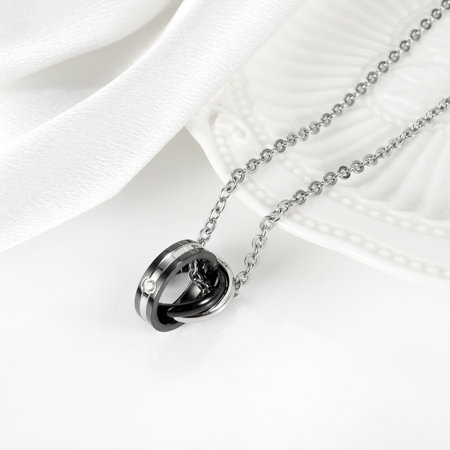 Opk Source Manufacturers Stainless Steel Men's And Women's Jewelry Ring Interlocking Titanium Steel Couple Necklace Gift Specification drawing