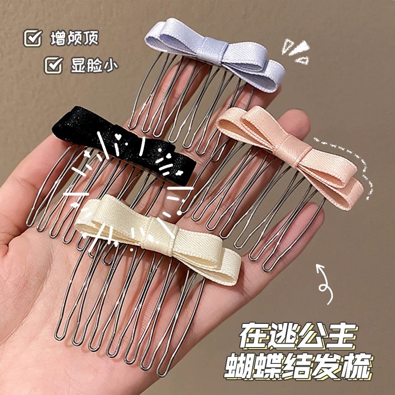 The trendy bow bangs hairpin exudes a sense of high-end style. It is a versatile side hairpin for styling and styling Application Scenario