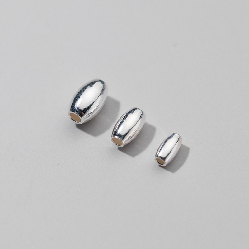 S925 Silver Electroplated 18K Smooth Olive Bead Rice Bead Diy Hand String Loose Bead Bead Silver Accessories Wholesale S0648 Application Scenario