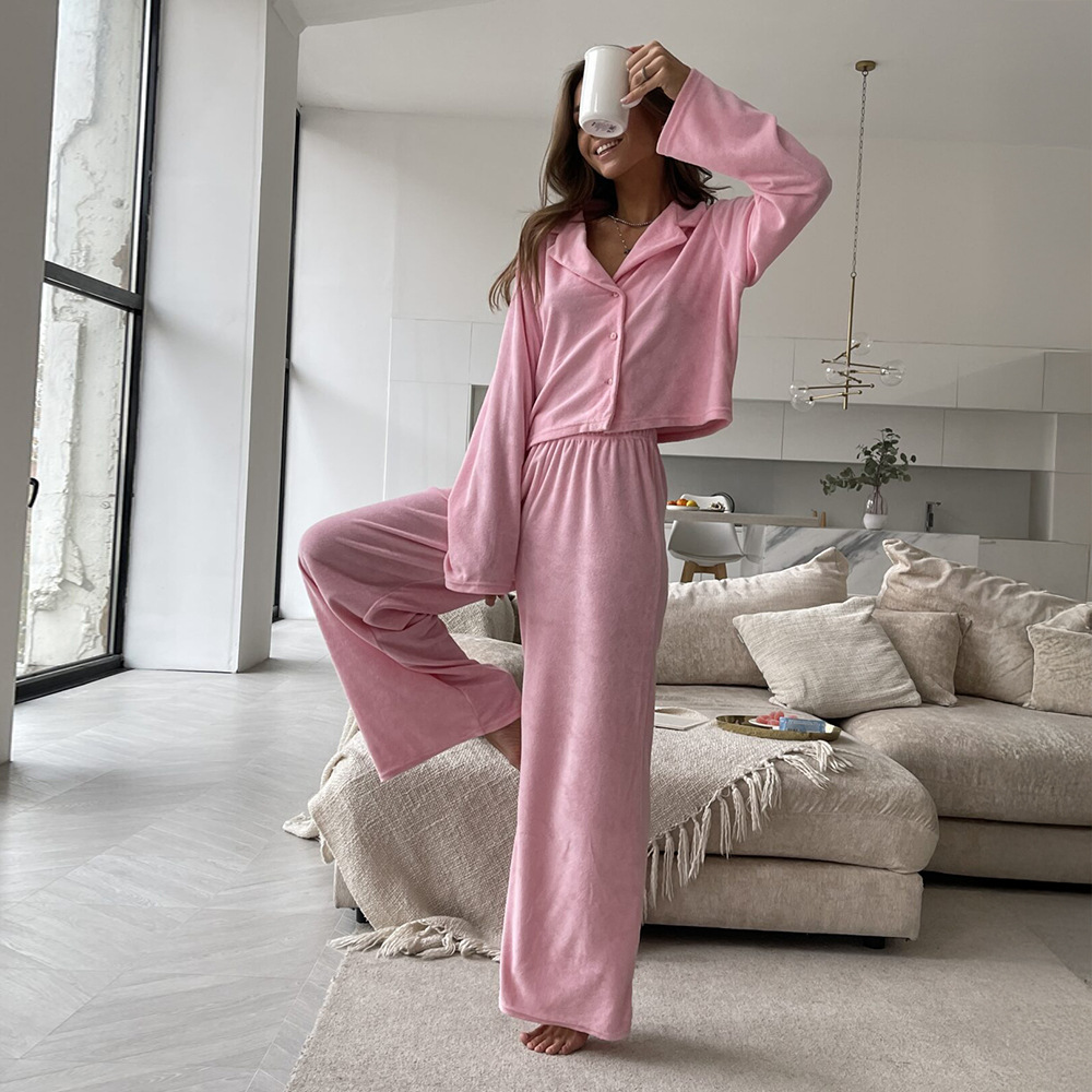Cross-border pink fleece long-sleeved and long pants pajama set, European and American autumn and winter new cardigan pajamas, comfortable home wear for women details Picture