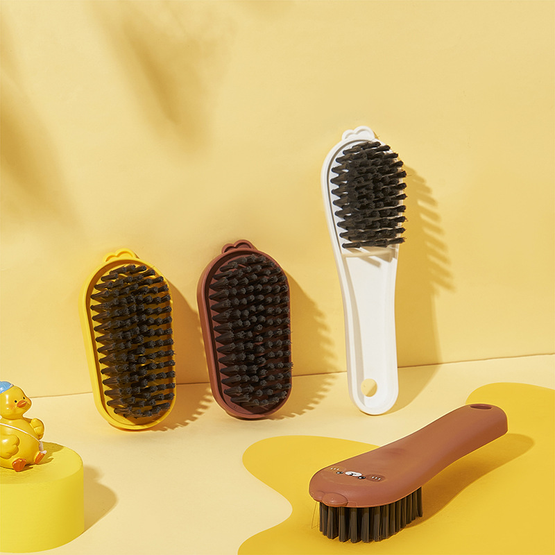 Cartoon plastic brush, shoe cleaning brush, soft bristle shoe washing brush, portable long-handled laundry brush, board brush, shoe brush Application Scenario