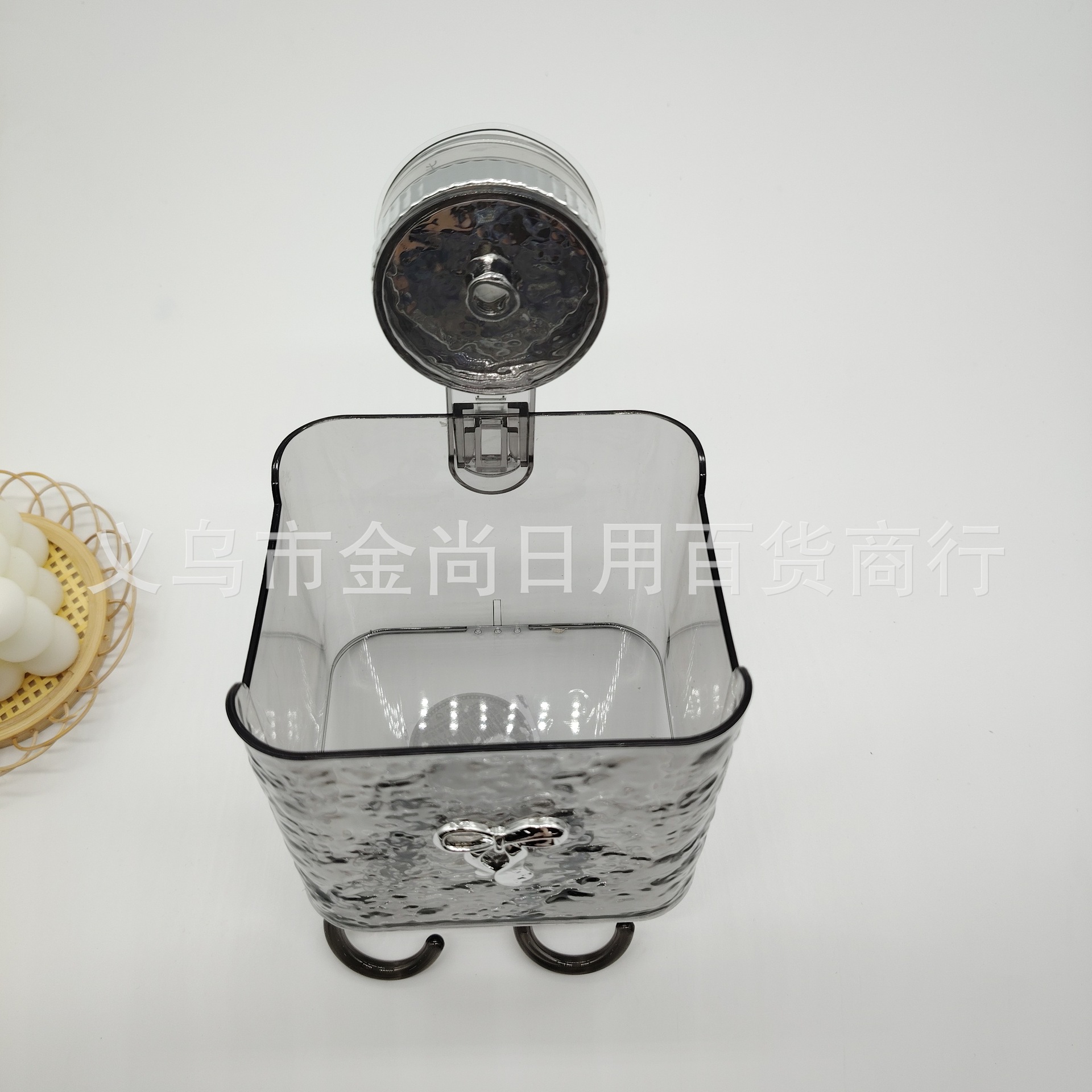 Onion, ginger and garlic storage box, kitchen wall-mounted suction cup, draining and storage rack, ginger and garlic storage wonder, no-hole hanging basket Specification image