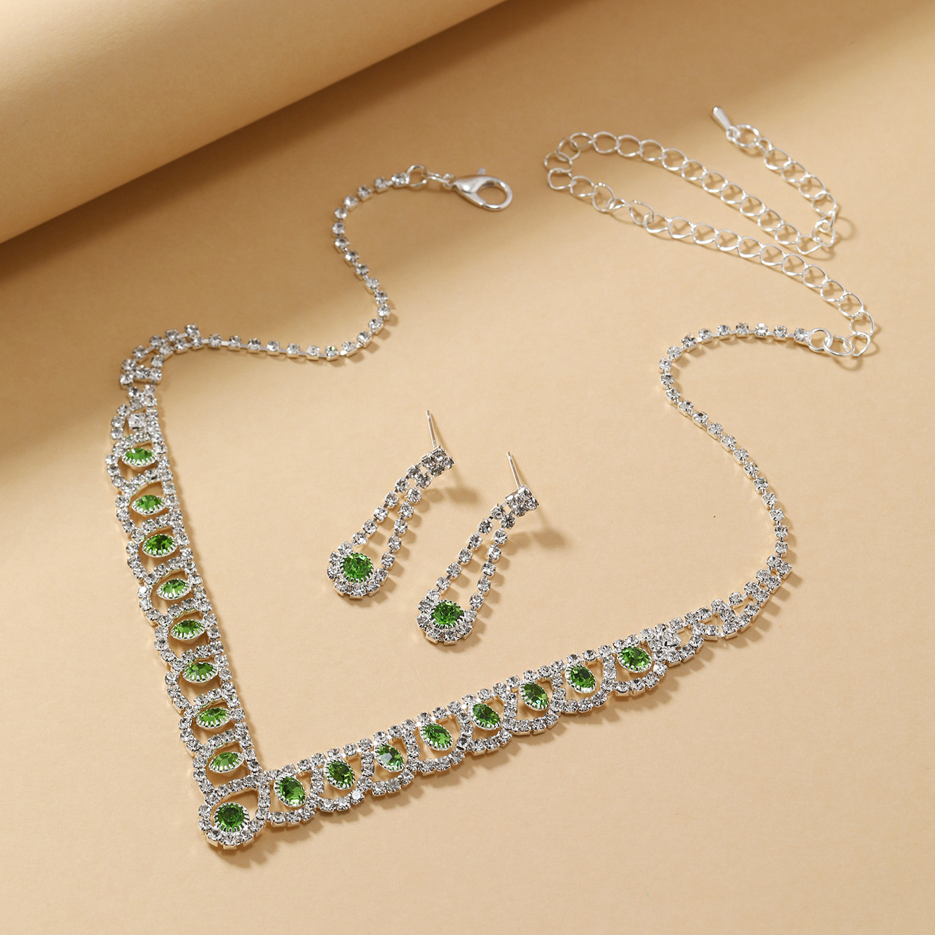 ثوب أنثوب أنثوب أنثوب أنثوب الزفاف details Picture