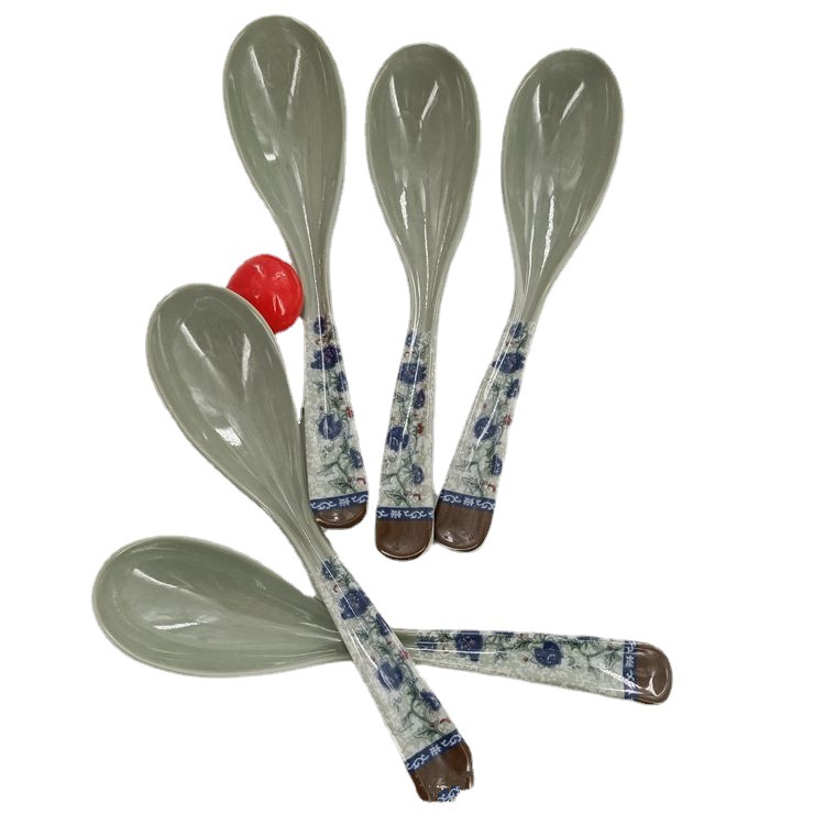 ملعقة الراتنج الراتنج الراتنج المصنوعة من البلاستيك المستخدمة في المنزل Item Picture