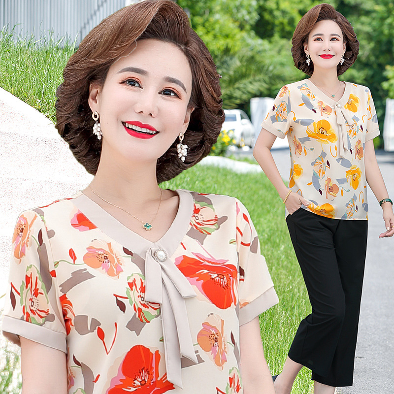 妈妈夏装套装新款中年大码洋气短袖上衣中老年女装时尚衬衫两件套