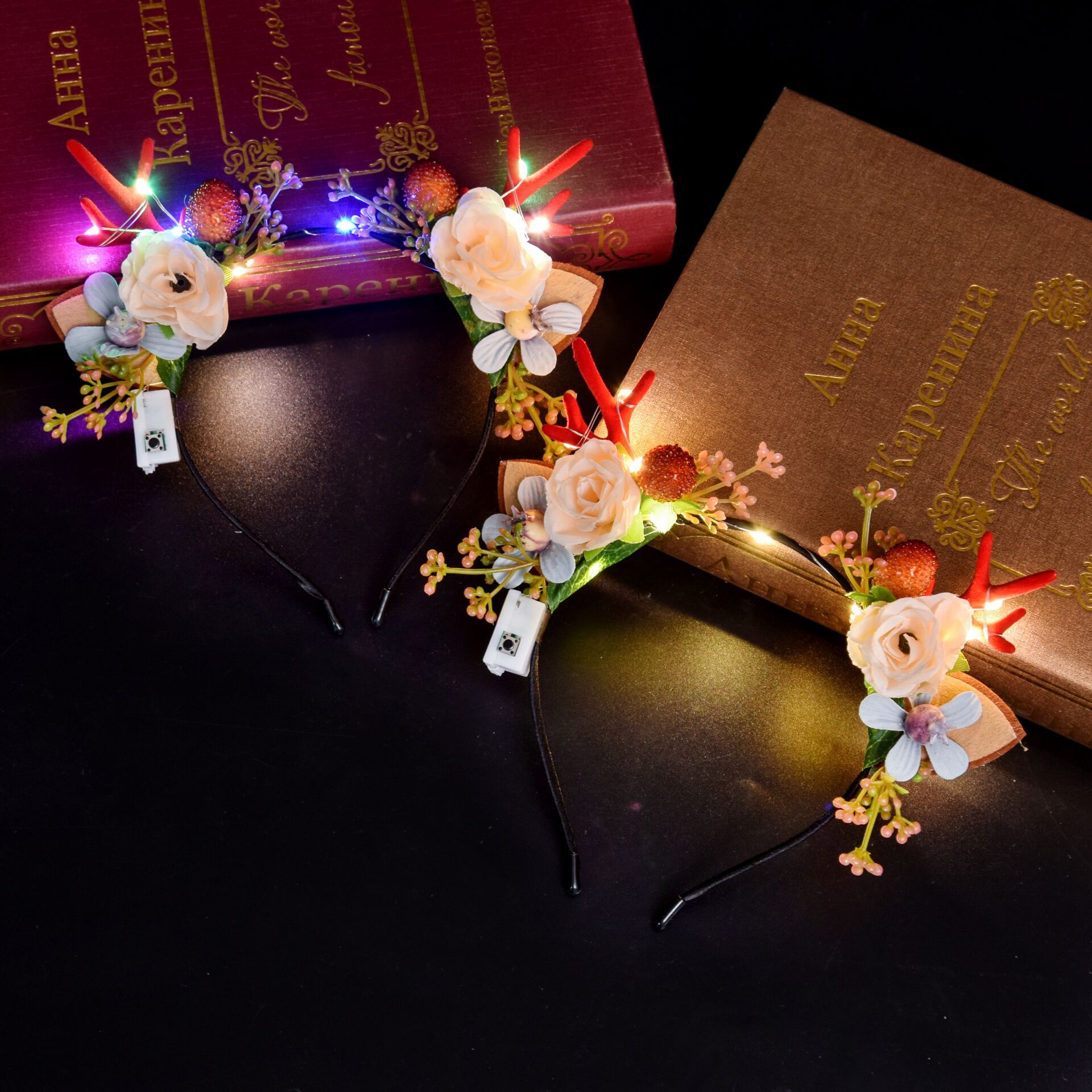 New luminous elk antler headband, glittering hairband, flower fairy antler headwear, Christmas party night market wholesale Application Scenario