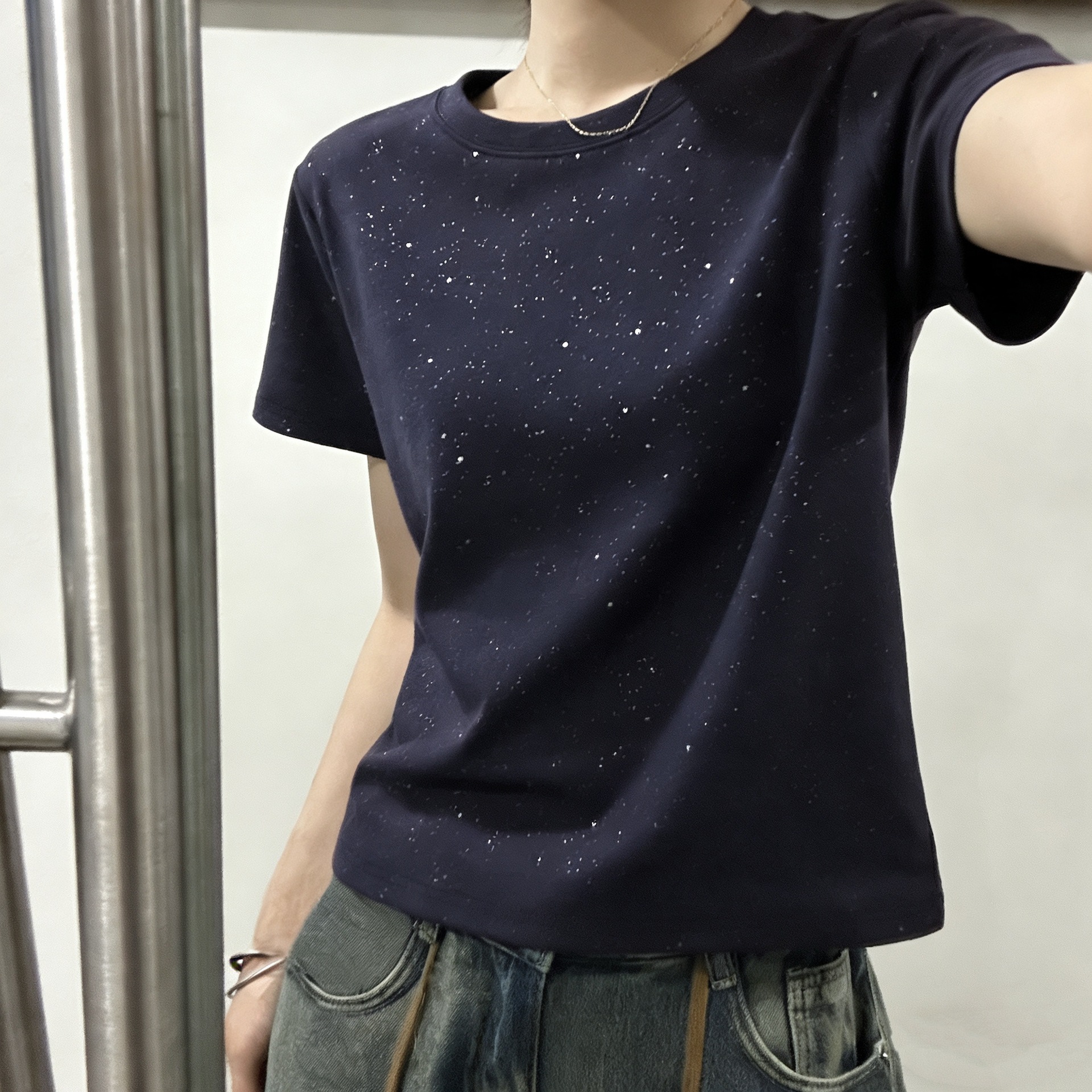 正肩香芋紫满天星短袖t恤女韩版百搭夏季新款圆领显瘦亮闪闪上衣详情4
