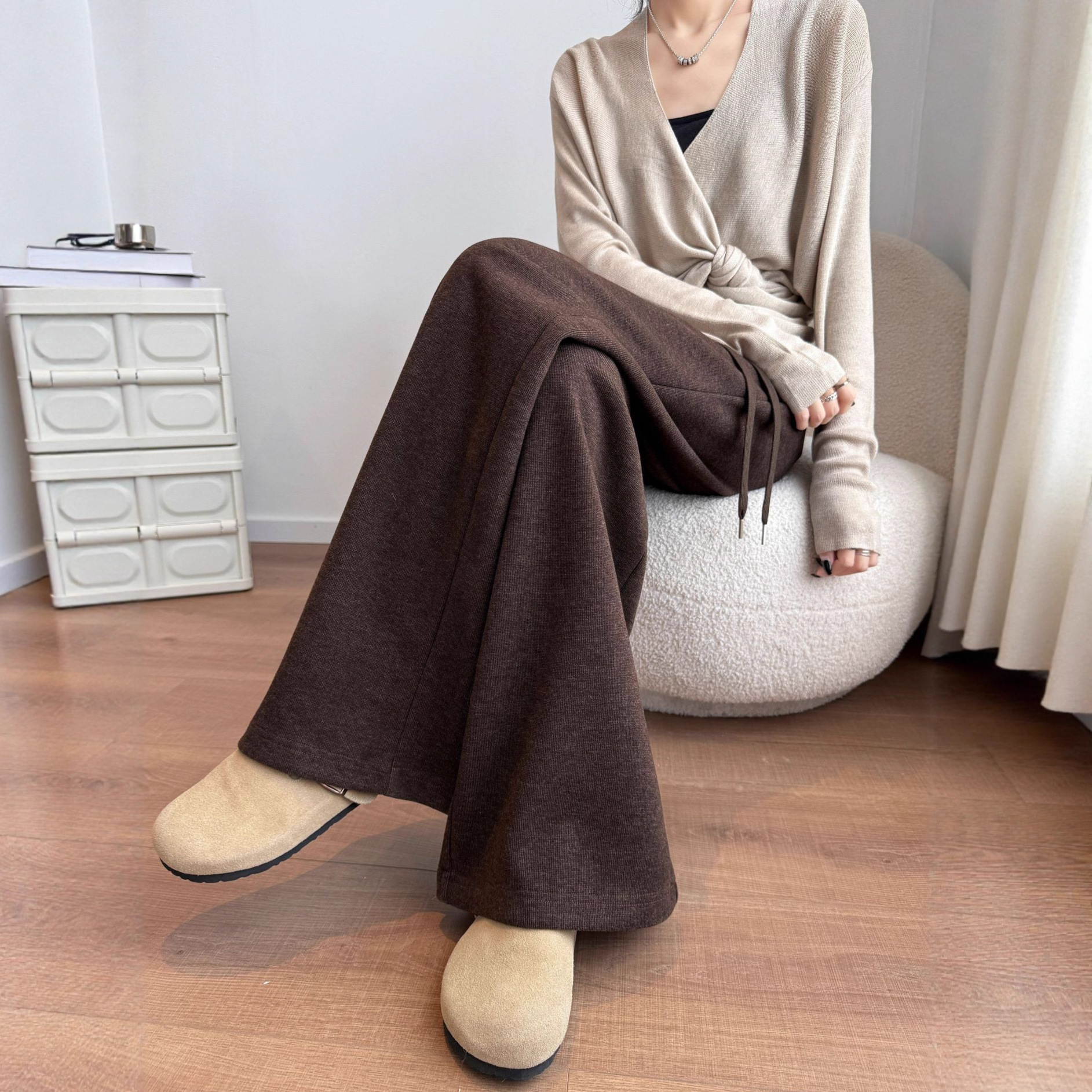 Pantalones casuales amdust acetato de lana otoño invierno 2026 mujer versión estrecha pantalones rectos de pierna ancha pantalones de alta calidad Application Scenario
