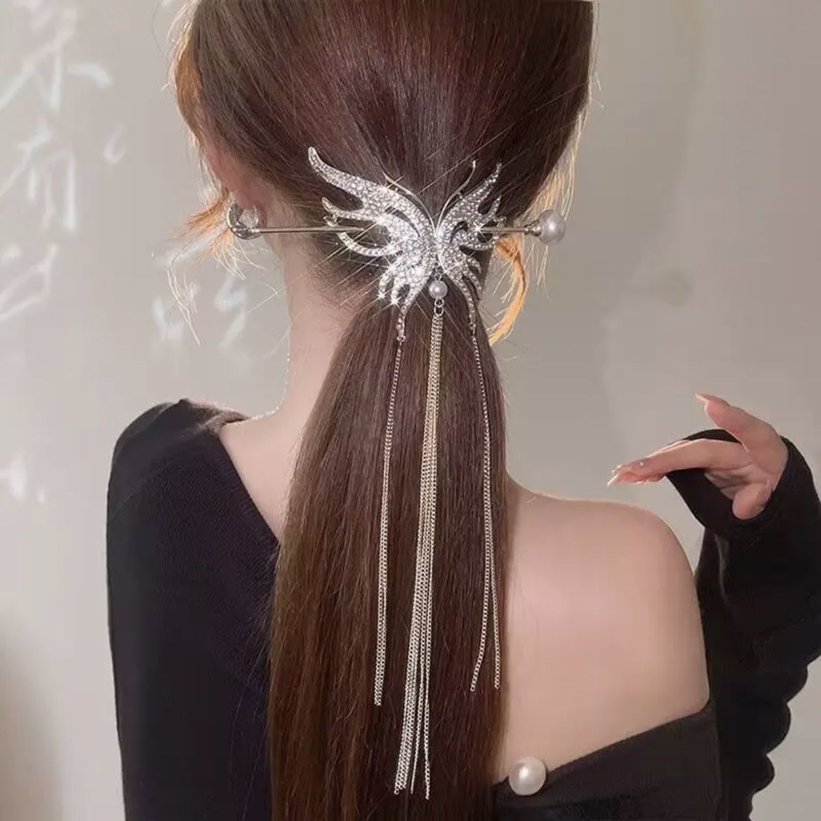 高级感蝴蝶珍珠发簪女简约现代发钗头饰2022新款气质簪子盘发神器