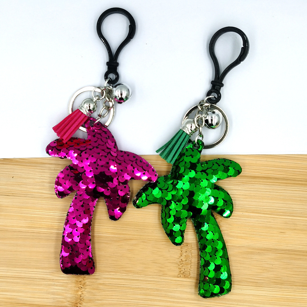 Reflective coconut tree keychain, sequined tassel, bell bag, car pendant, hanging decoration, accessories and accessories Application Scenario