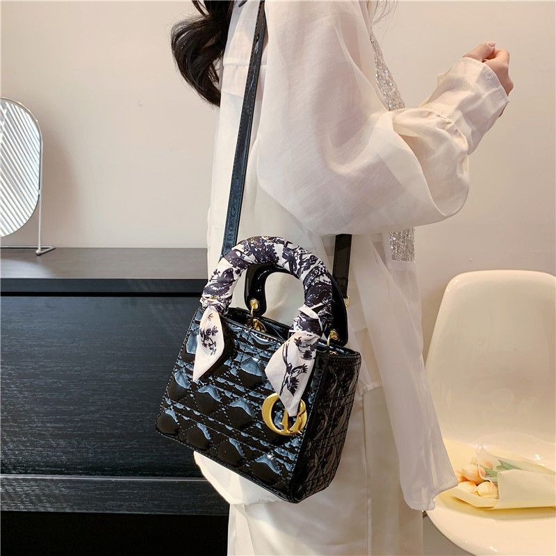 其他时尚女包实物图