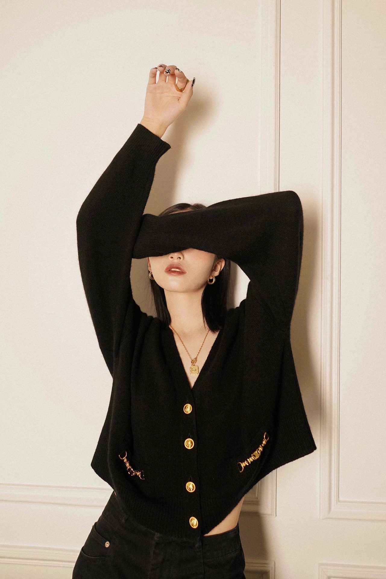 High-End Cashmere Sweater Coat Women's New Boutique Wool Cashmere Warm Cardigan Europe And The United States Big Style Application Scenario