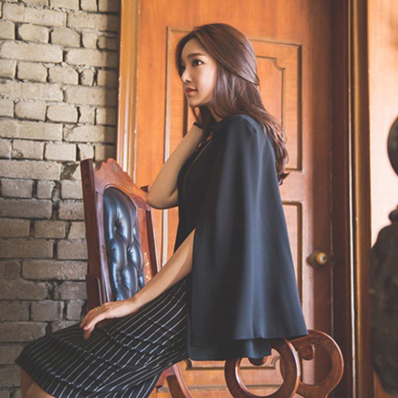 2022 Young and mature dress, goddess-like style, suit cape, elegant socialite, slimming, sleeveless shawl, fashionable two-piece set Specification image