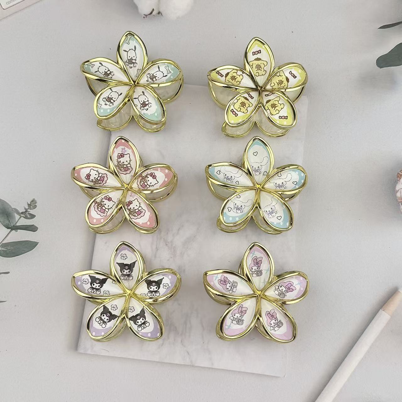 Cross-border high-end style inlaid hot-selling flower grabbers, rose fashionable petal hair accessories, women's shark hair clips wholesale Specification image