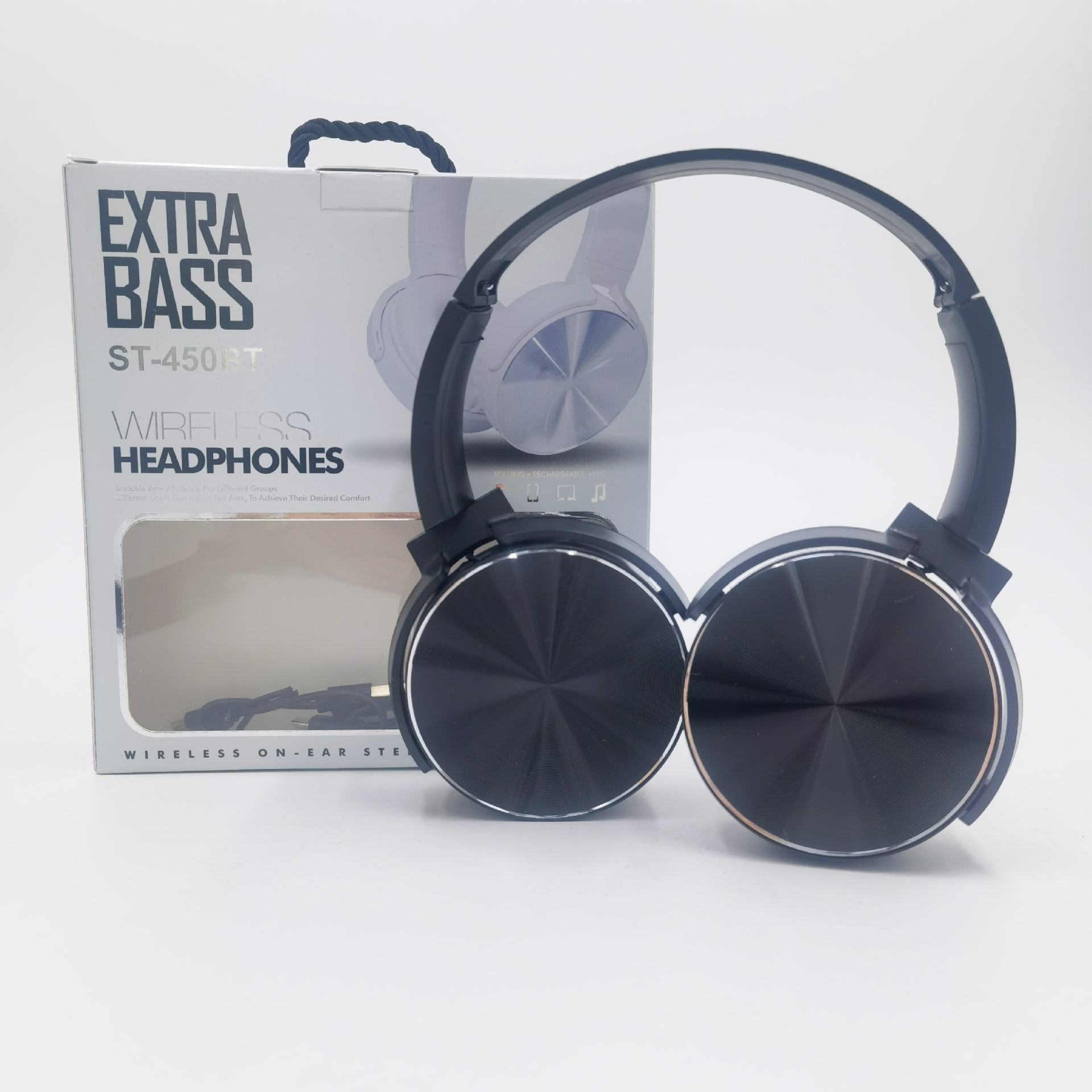 The over-ear wireless Bluetooth headphones ST450BT can be inserted with a card and support custom logos and packaging. OEM/ODM Specification image