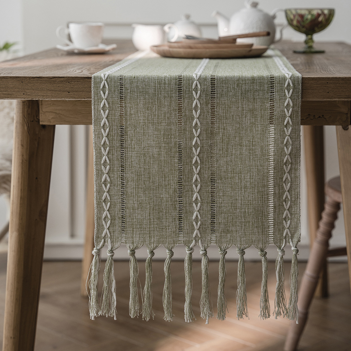 Imanqi rhyme Nordic jacquard geometric table flag tassel fashion tea flag meal flag long polyester cotton table cloth factory direct supply full figure