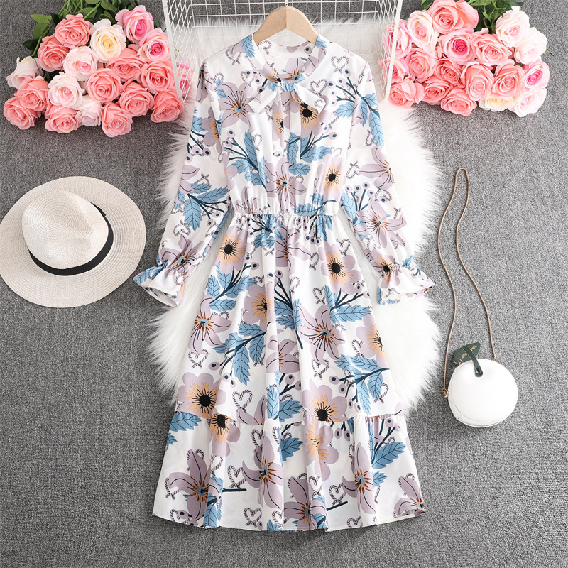 2022 Spring and Autumn new floral print dress, long-sleeved, waist-cinching and slimming mid-length dress with bow collar Application Scenario