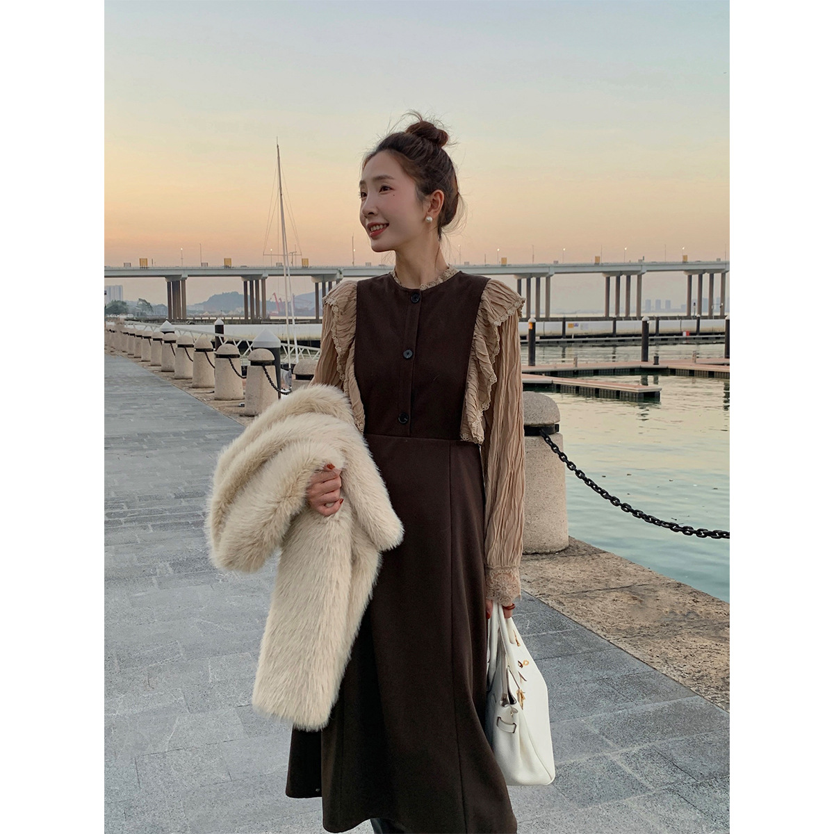 Thirteen Factories' clearance sale: Korean style shirt Women's Winter 2022 New Style, Niche design sense pullover, 80808 Application Scenario