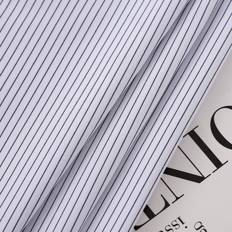 New in-stock polyester-cotton business men's casual striped shirt fabric, trendy yarn-dyed shirt fabric details Picture