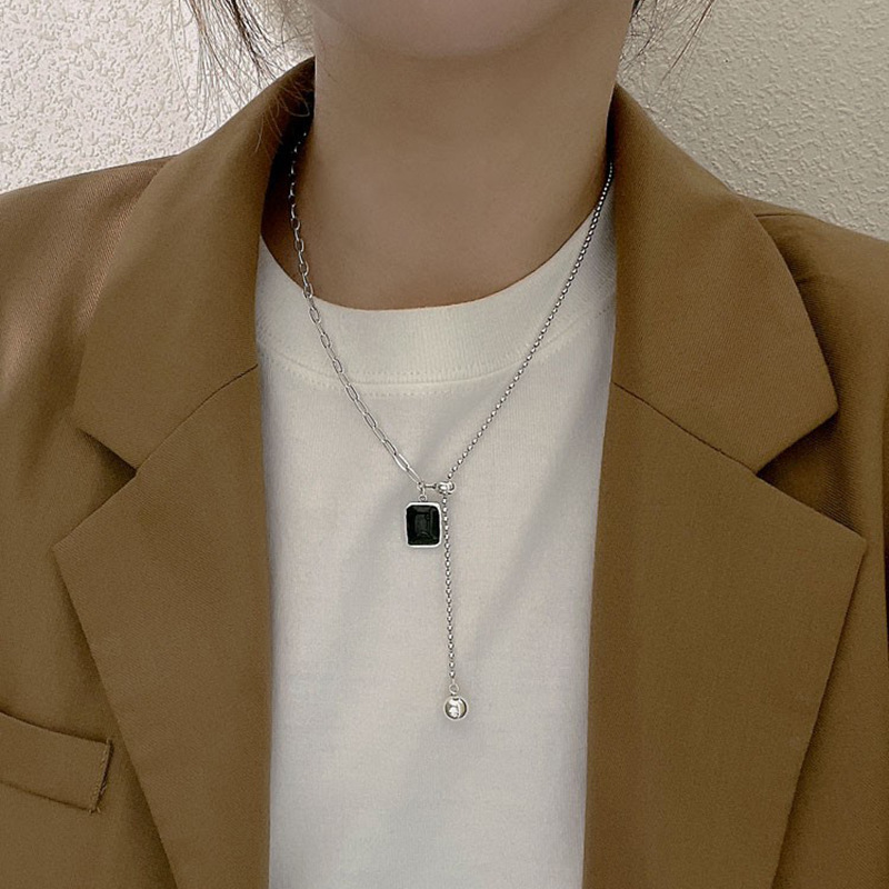 钛钢不掉色项细节图