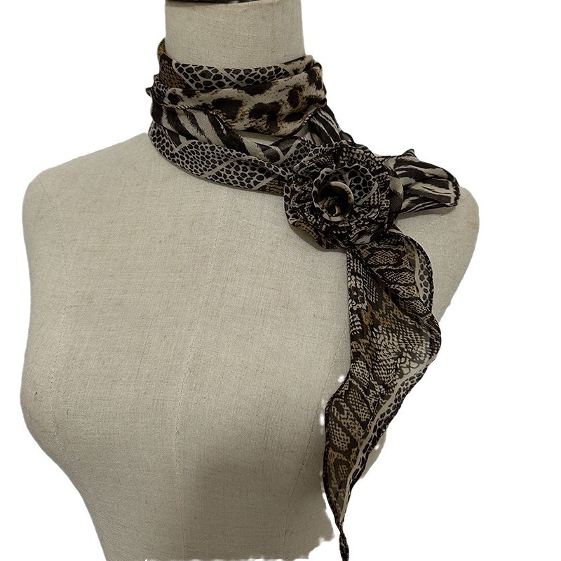 New Long Silk Scarf Rose Classic Leopard Print Color Lace-Up With Buckle Collar Flower Decoration Literary Style Wear Blogger Scarf Item Picture