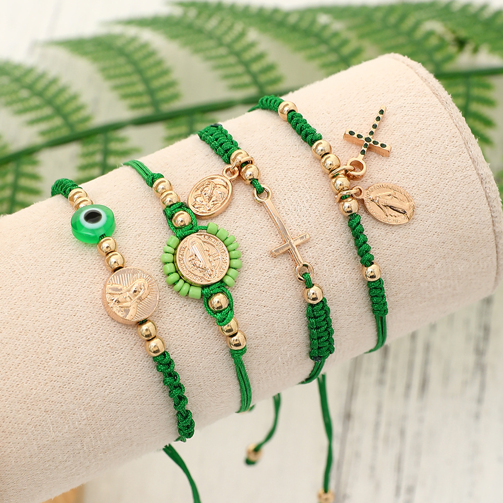 Europe And The United States Cross-Border Foreign Trade New Sales Of Bohemian Style Retro Portrait Bracelet Cross Beaded Ccb Woven Fashion Set Bracelet For Men And Women Couples Gift Manufacturers Wholesale Application Scenario