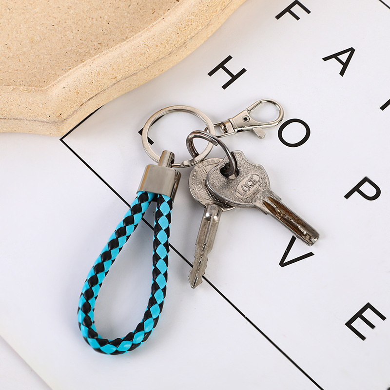 Leather Rope Key Ring Lobster Buckle Auto Parts Spot Wholesale Door Electric Car Key Pendant Braided Rope Tide Application Scenario
