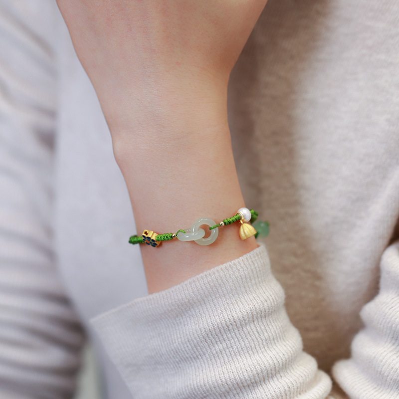 Douyin's same style interlocking female Chinese style retro Hetian jade bracelet hand-woven as a gift for your best friend details Picture
