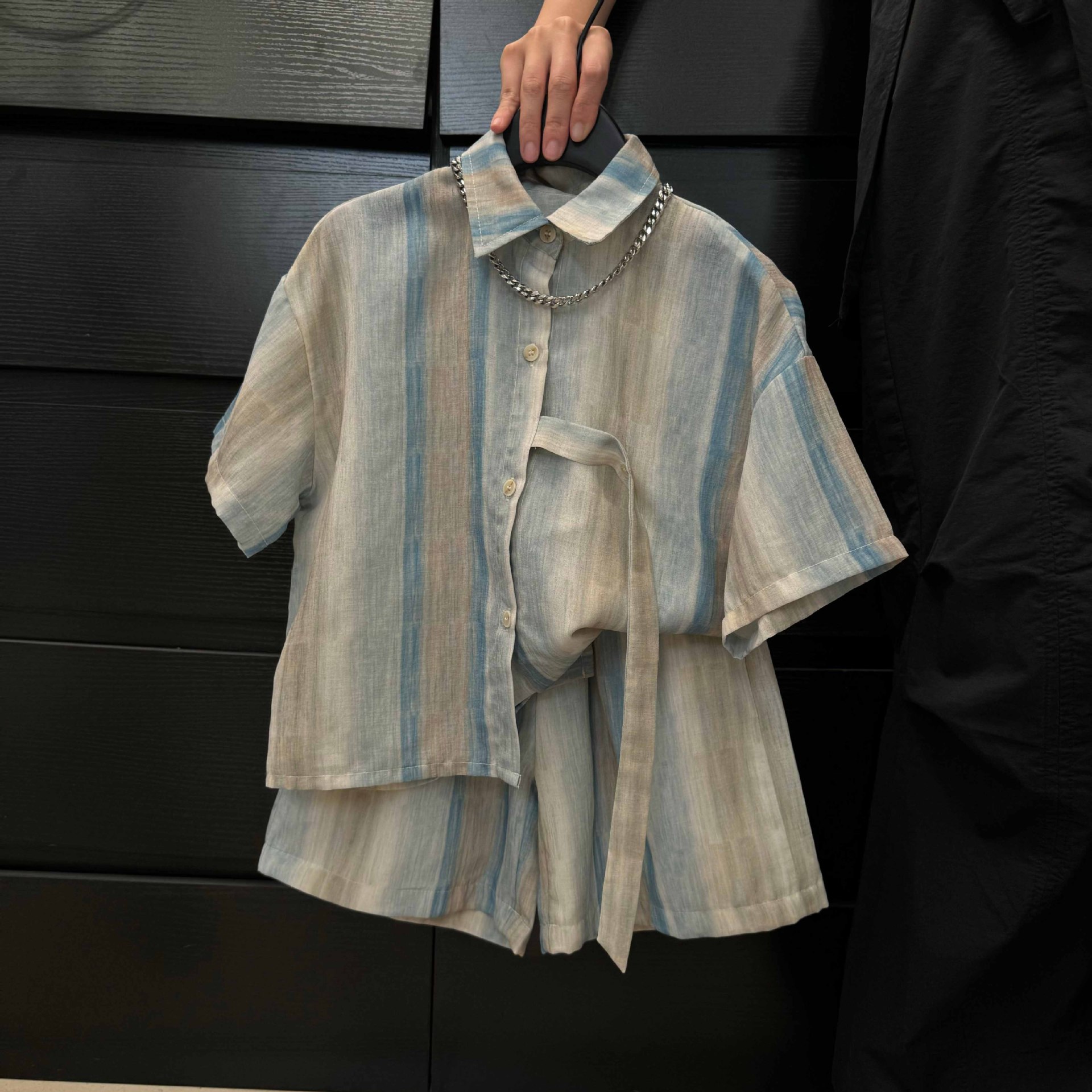 初壹服饰儿童套装2024夏季新款男孩短袖短裤简约两件套洋气套装潮