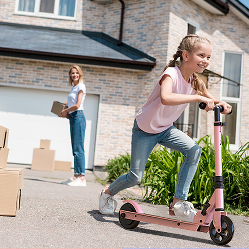 儿童滑板车产品图