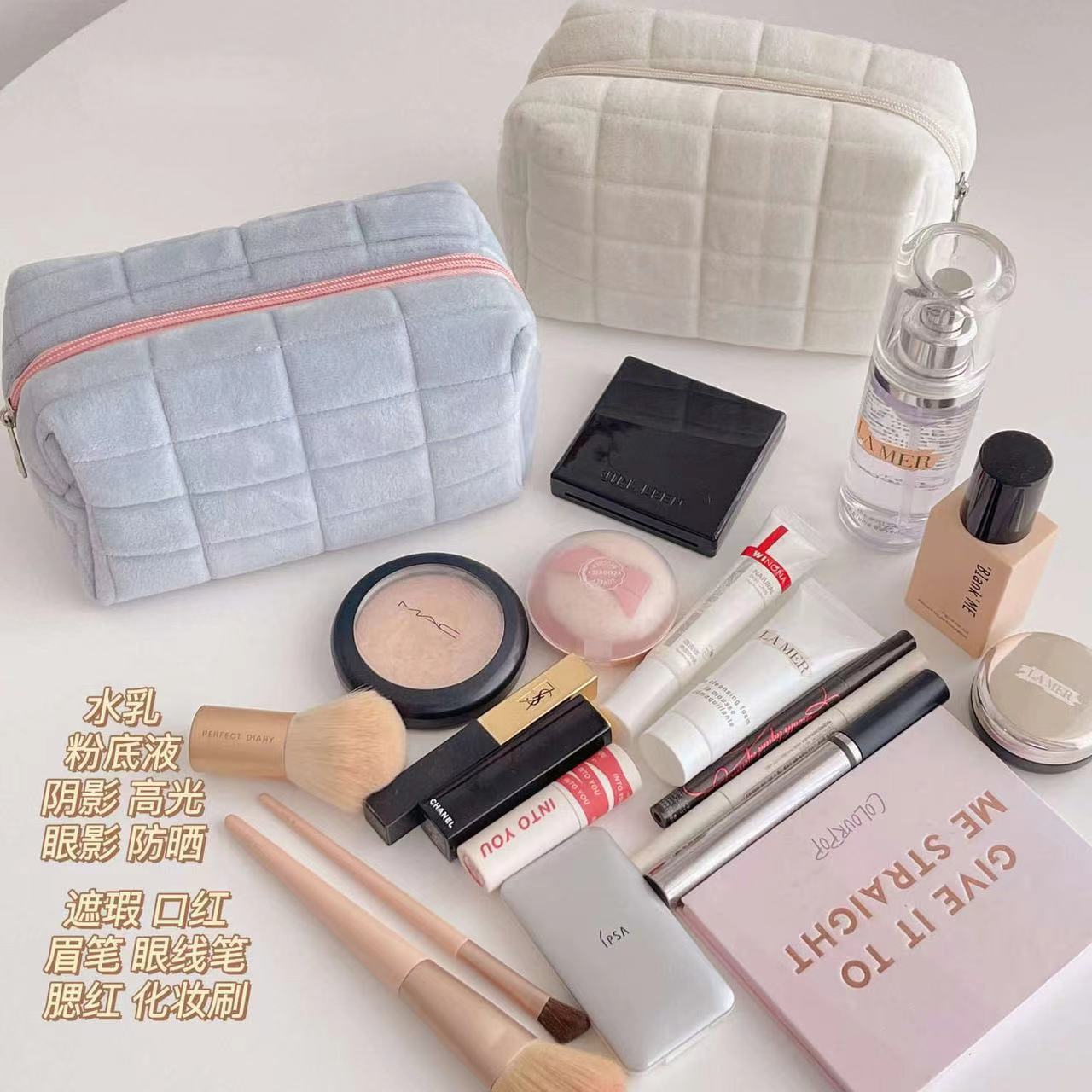 Cross-border velvet stress-relieving pillow, makeup bag, convenient toiletry bag, large capacity, high-end style, grid cosmetics storage bag Application Scenario