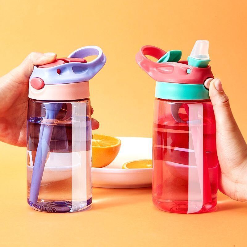 Portable duckbill water bottle cup, anti-drop single-layer creative cartoon student PC children's straw cup, large plastic water cup Application Scenario