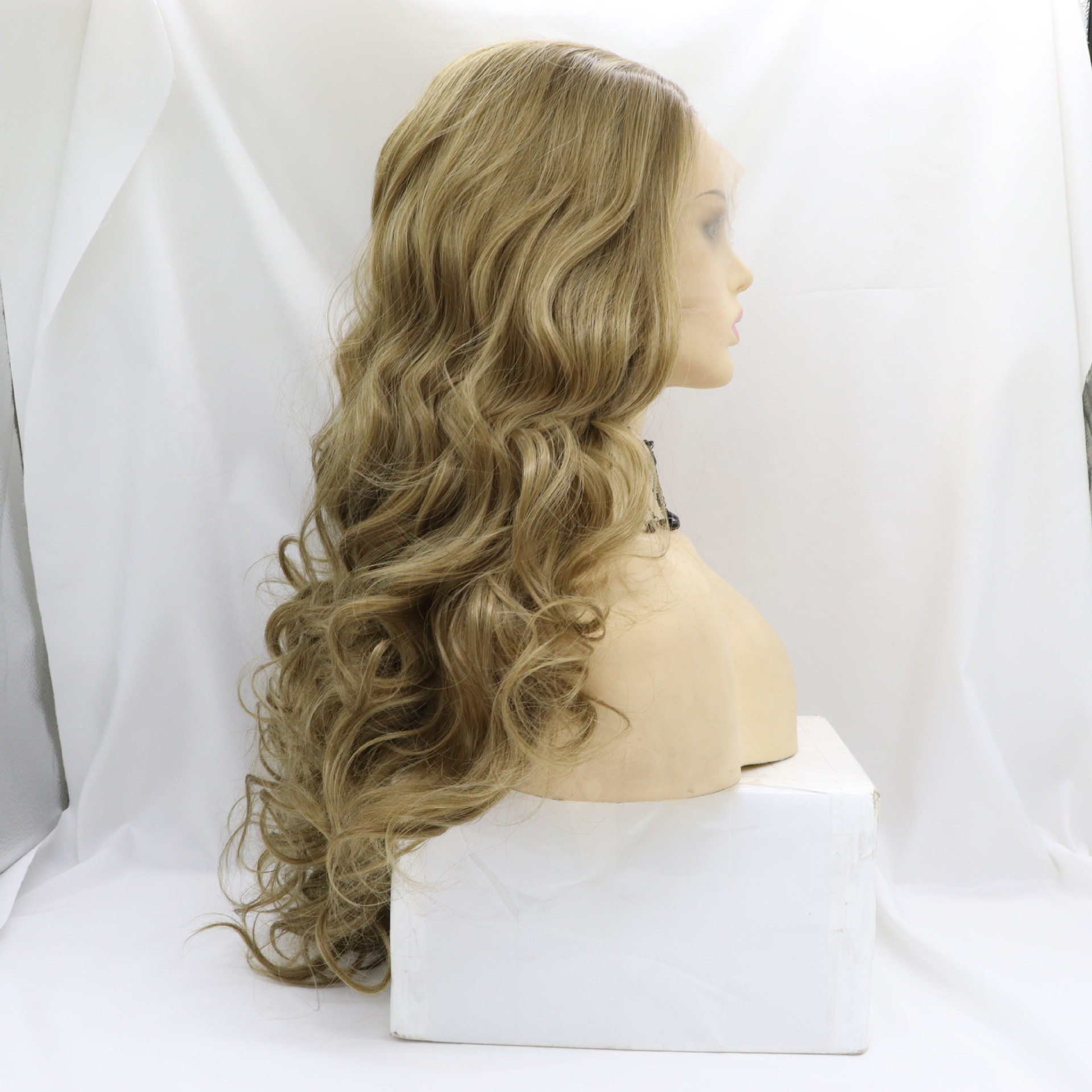 Europa y los Estados Unidos wigs medio dividido rubio largo rizado alta temperatura peluca de seda sintética fibra química headset details Picture