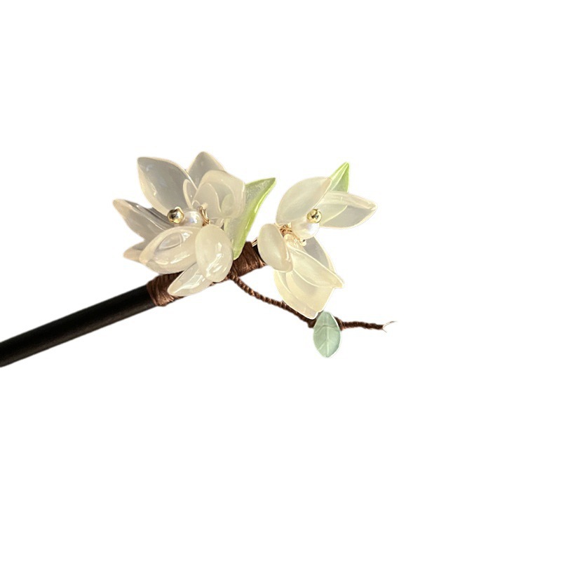 New Chinese-style, super ethereal, retro flower hairpin, a niche design for women, with a gentle and simple style. It is a coiled hairpin for the back of the head Item Picture