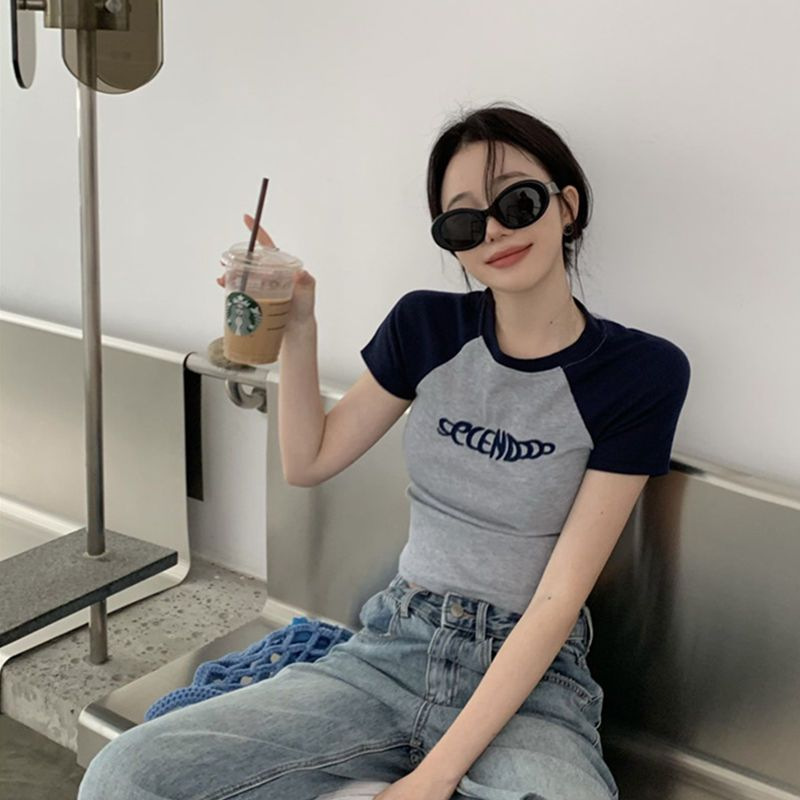 Pure desire style short student top, hot girl slimming 2024 Summer new short-sleeved T-shirt, American design style for women, ins Application Scenario