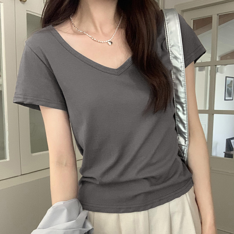 衣服/女装/尾货/内搭/特大码女装细节图