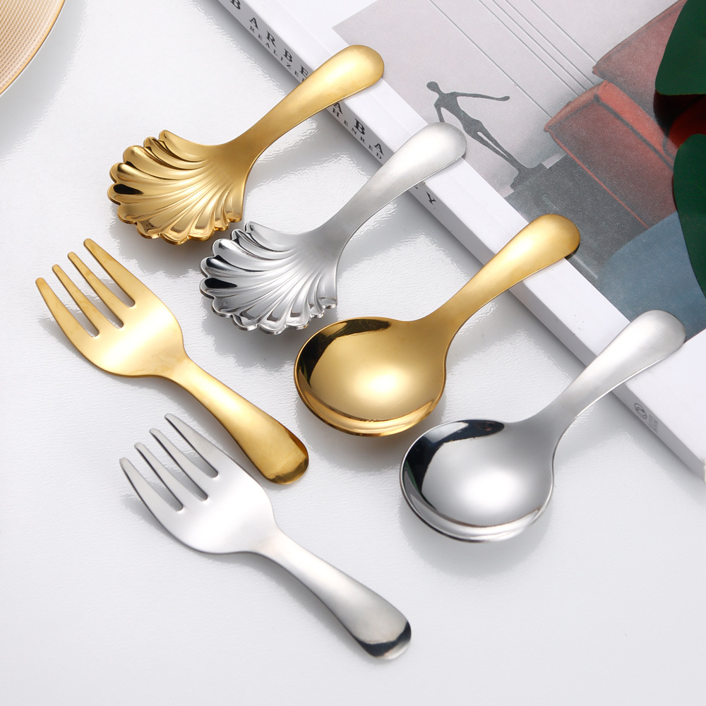 304 stainless steel spoons and forks, short spines, baby spoons and forks, soup feeding spoons, stainless steel tableware for children in maternity and infant stores full figure