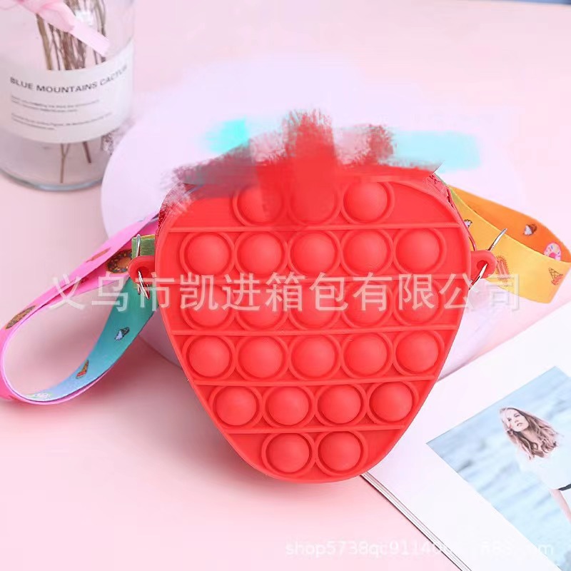 箱包/包挂件女可爱/俄罗斯/毛线编织包/小包细节图