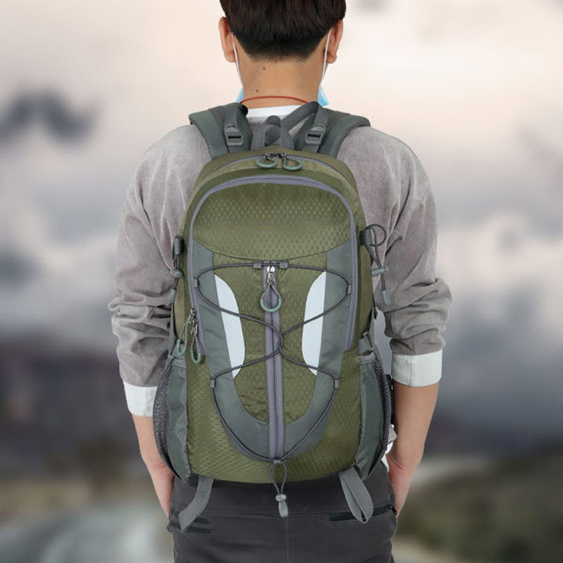 跨境防泼水户外双肩包徒步远行登山包大容量减负护脊运动背包批发