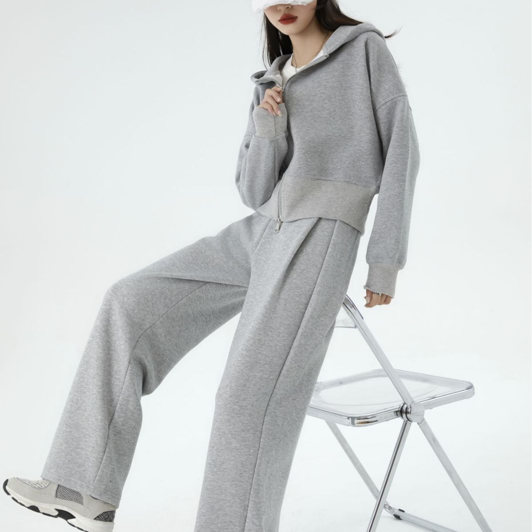 【 Cloud Set 】 Hooded, fleece, double zipper, air cotton, high-waisted, European-style fashionable sweatshirt set for women Application Scenario