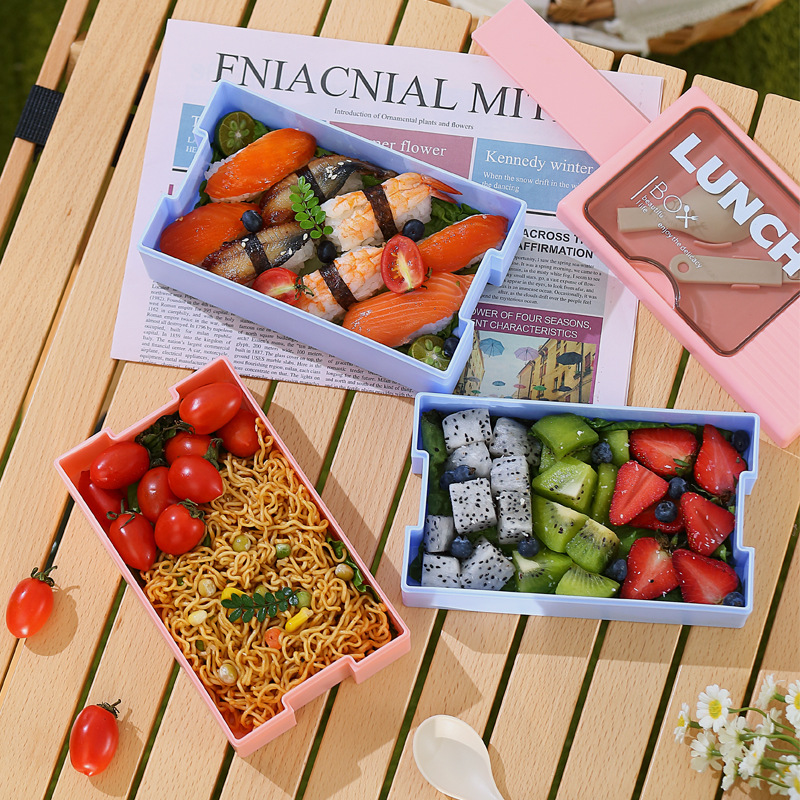 Japanese-style double-layer plastic lunch box, office worker lunch box, microwave oven sealed insulated lunch box, portable student lunch box Application Scenario