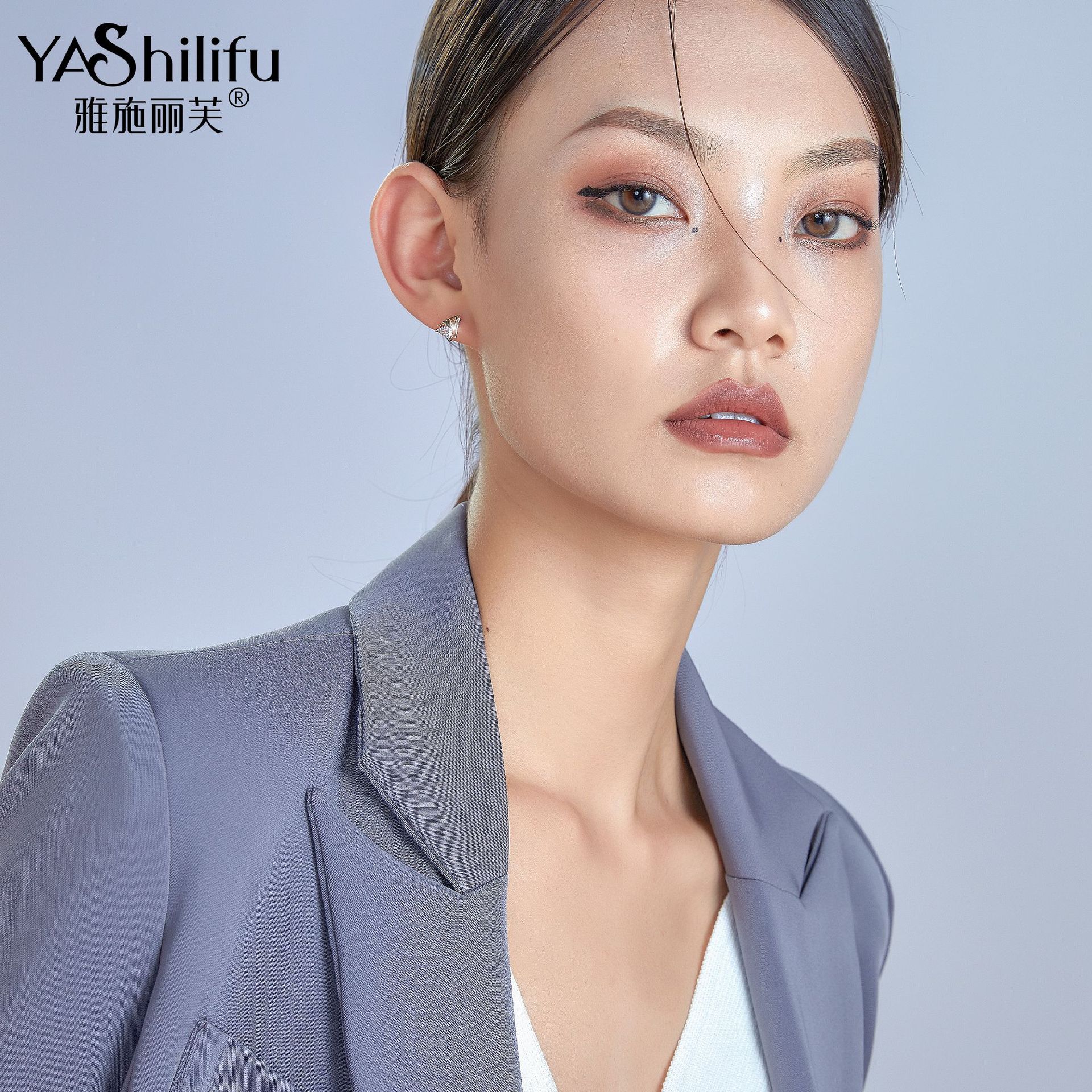 雅施丽芙几何银S925字母百搭ins潮流小红书直播同款源头工厂耳钉 details Picture