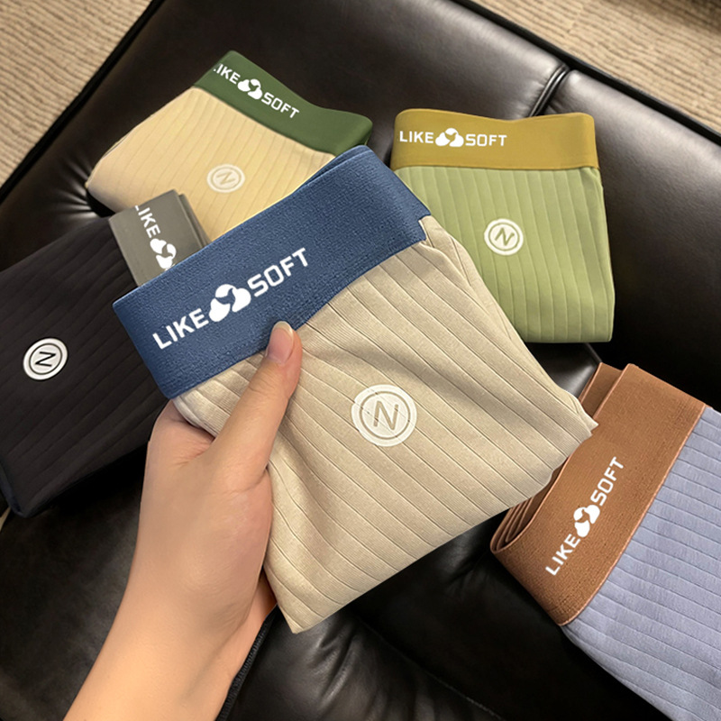 Wholesale of pure cotton underwear for men, antibacterial Korean-style striped boxer shorts, comfortable and breathable, mid-waist four-corner underpants for teenagers details Picture