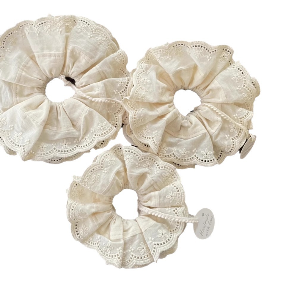 Pinecone retro princess-style French double-layer adjustable heavy industry milk white embroidered lace fluffy hair band Item Picture